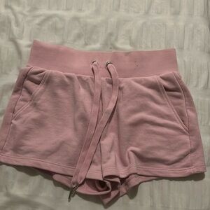 really cute pink short shorts!